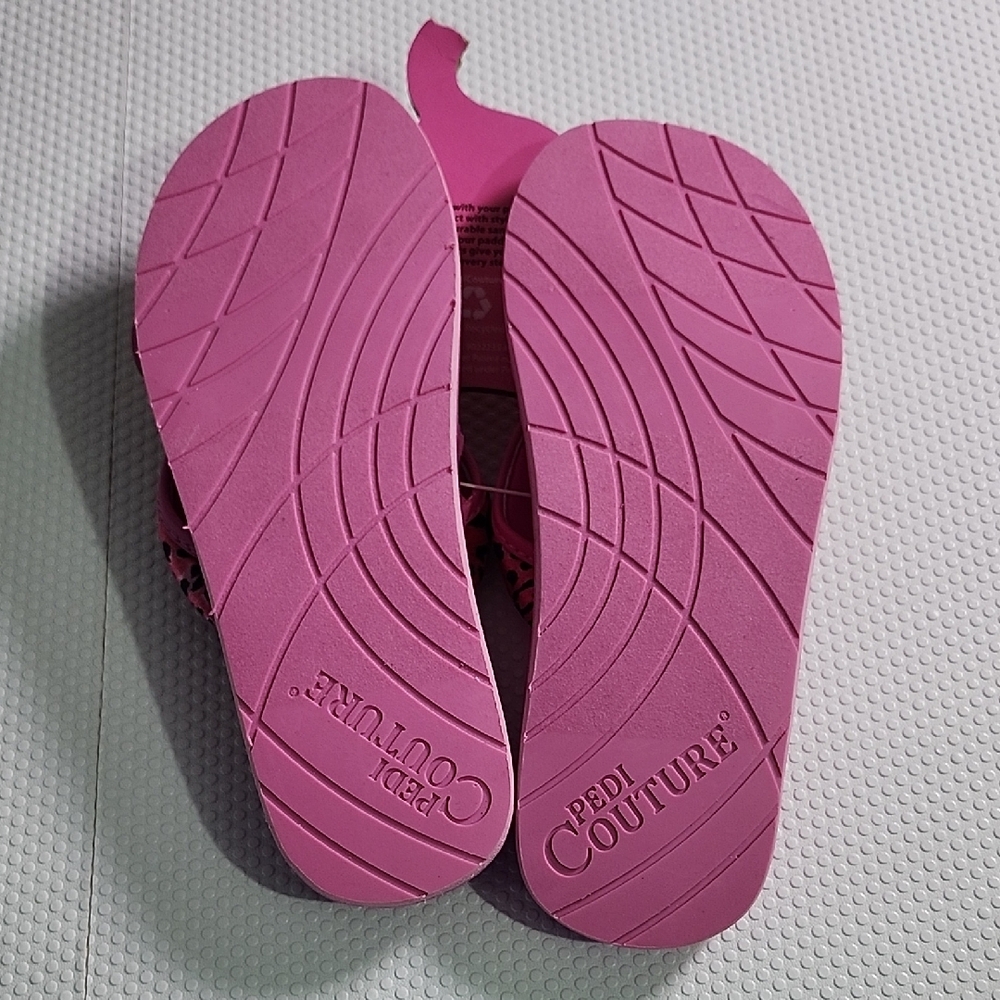Women’s Pink Leopard Flip Flop Sandals - Picture 2 of 5